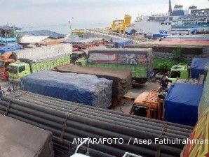 Kemhub akan seret pejabat pelabuhan pemungut pungli 