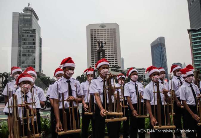 Lagu Natal Berkumandang di Tebet Eco Park dan Taman Rasuna