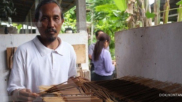 Mempertahankan cara kerja tradisional (3)