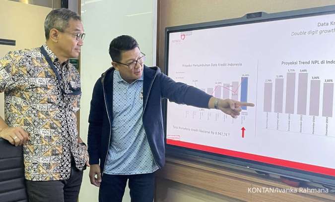 Direksi PT Pefindo Biro Kredit (IdScore) di Jakarta (16/1).
