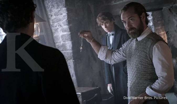 Fantastic Beasts: Secrets of Dumbledore, Jude Law Ungkap Jadwal Rilis Trailer Baru