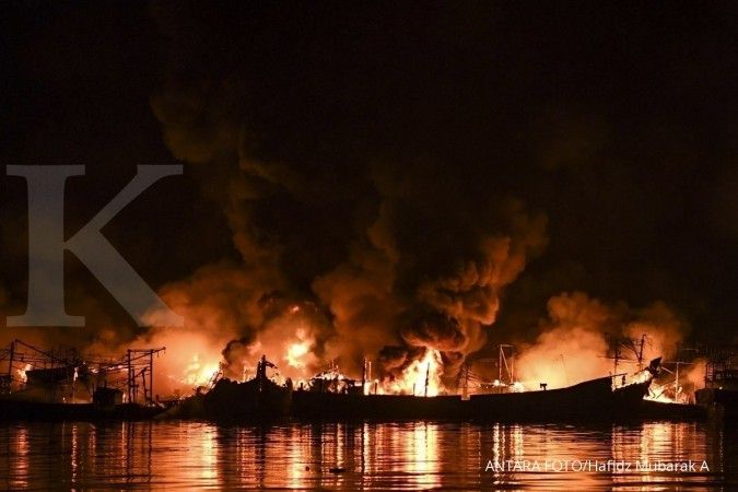 Menteri Susi: Sepuluh kapal yang terbakar di Muara Baru tak terdaftar