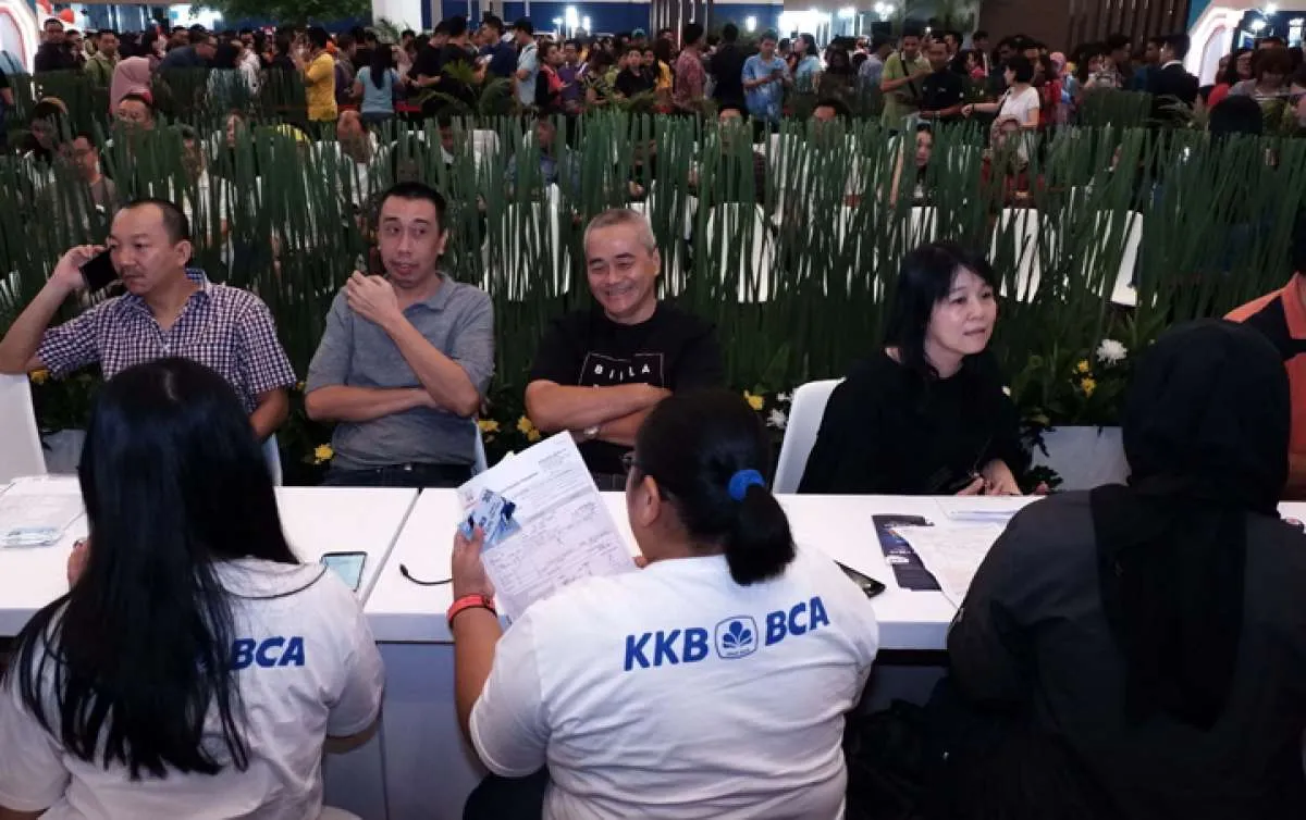 OJK beberkan alasan KKB perbankan stabil saat penjualan kendaraan bermotor melesat