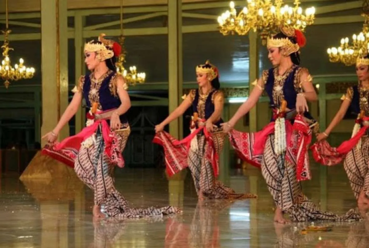 Tari Serimpi Berasal dari Yogyakarta: Ini Properti dan Sejarah Tari Serimpi 