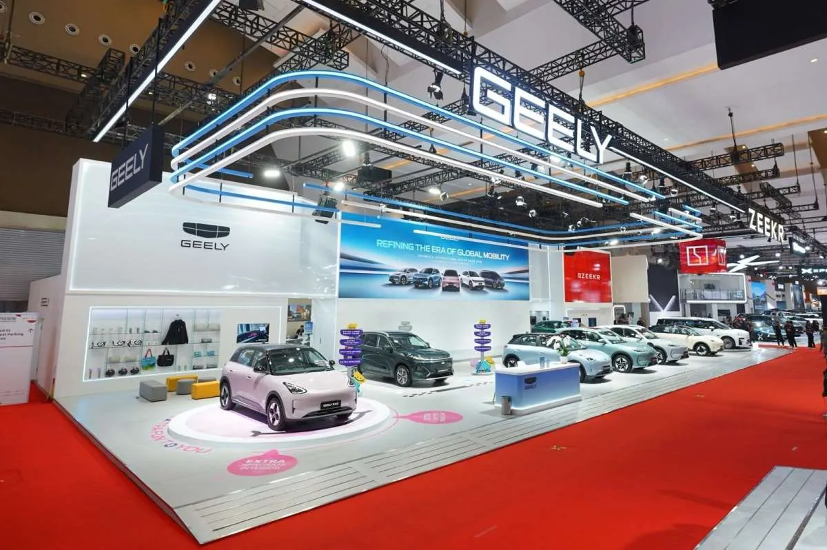 Geely Ngebut di Mobil Listrik, EX2 Rakitan Lokal Jadi Andalan
