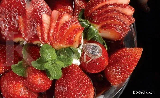 Makanan Penutup (desert) Termahal di Dunia - Strawberries Arnaud 