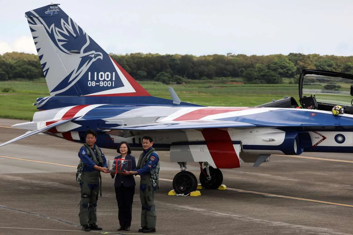Jet China hilir mudik, Taiwan: Latihan militer China adalah ancaman bagi kawasan