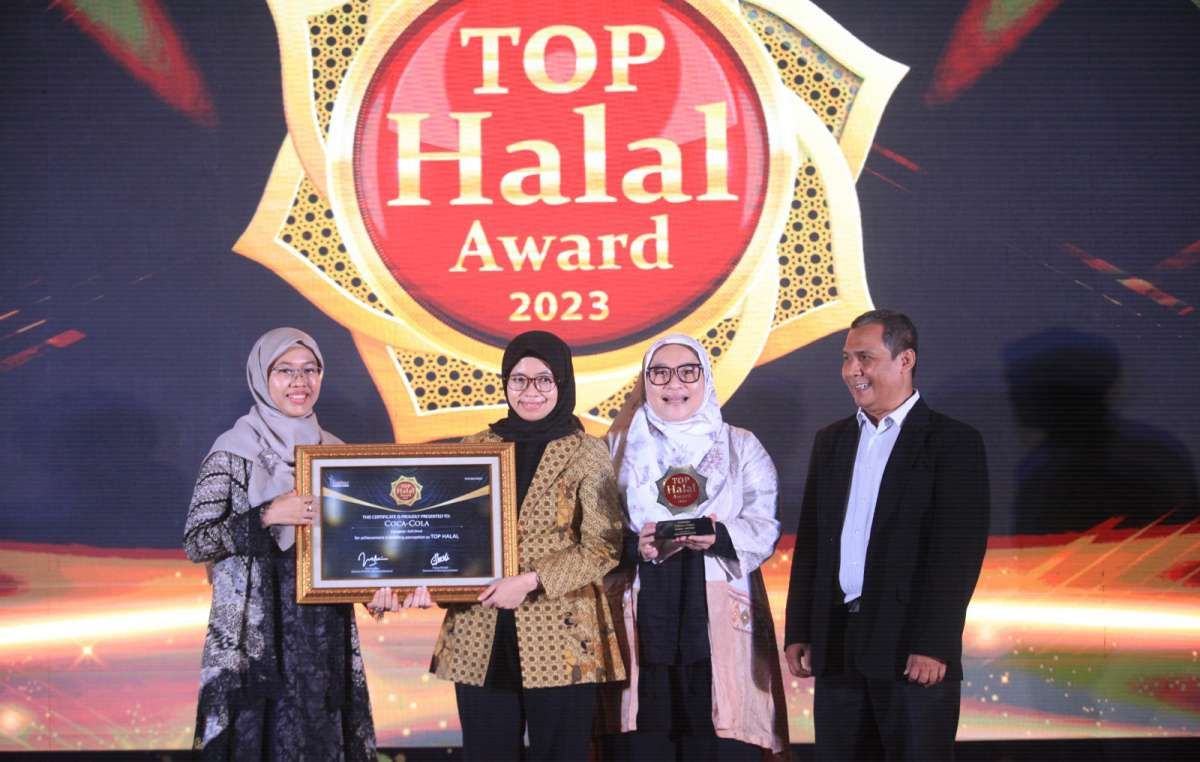 Coca-Cola Raih Top Halal Award 2023 dari IHATEC