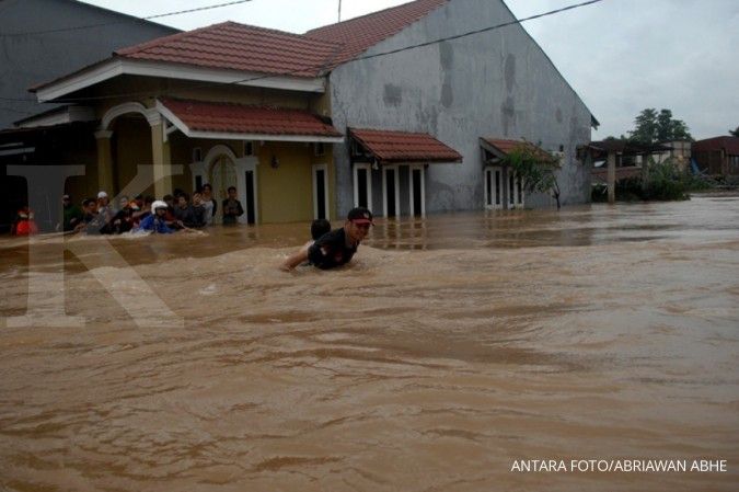 Cuaca ekstrem melanda 53 kecamatan di Sulsel sebabkan ribuan mengungsi dan 8 tewas