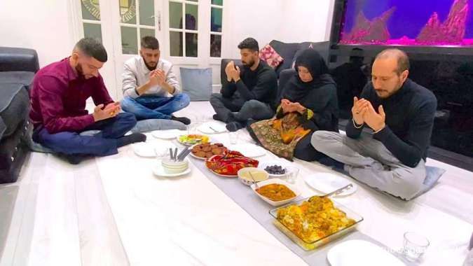 Sering Melewatkan Makan Sahur? Intip 6 Fungsi Sahur dalam Puasa Ramadan