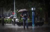 Peringatan Dini BMKG Cuaca Besok (1/11), Provinsi Ini Diguyur Hujan Sangat Lebat