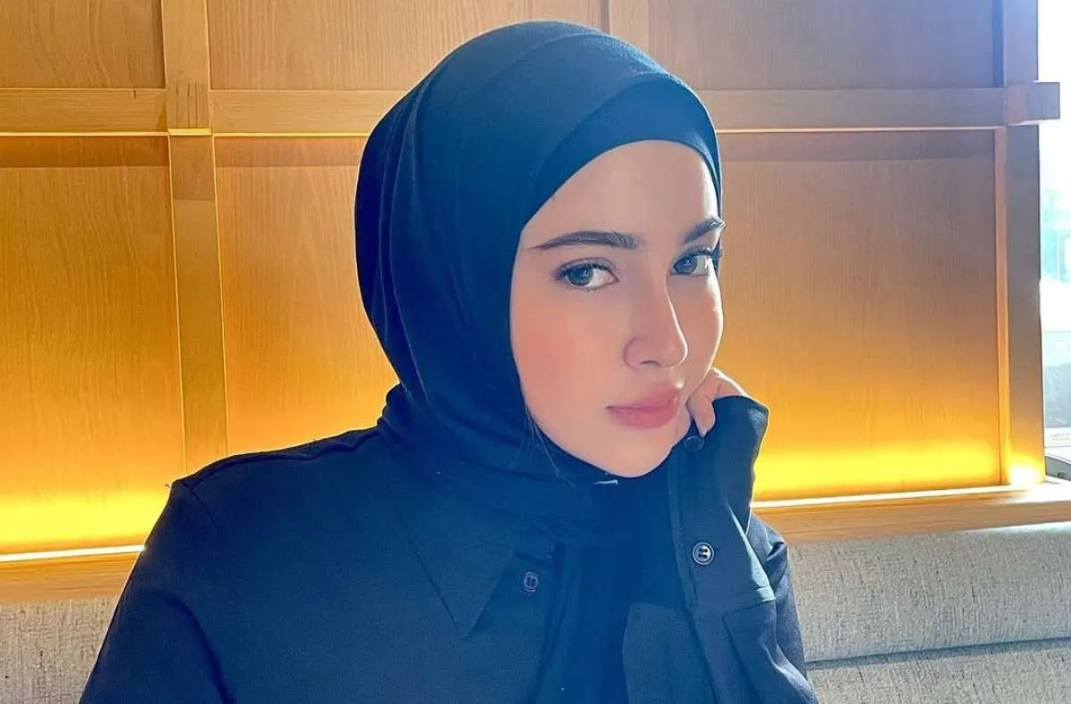 Cocok untuk Lebaran, Ini 5 Warna Hijab yang Bikin Wajah Cerah