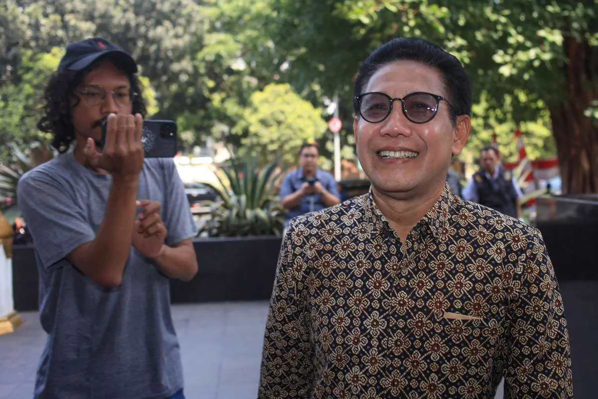 KPK Geledah Rumah Dinas Mendes PDTT Abdul Halim, Penyidik Sita Uang Tunai