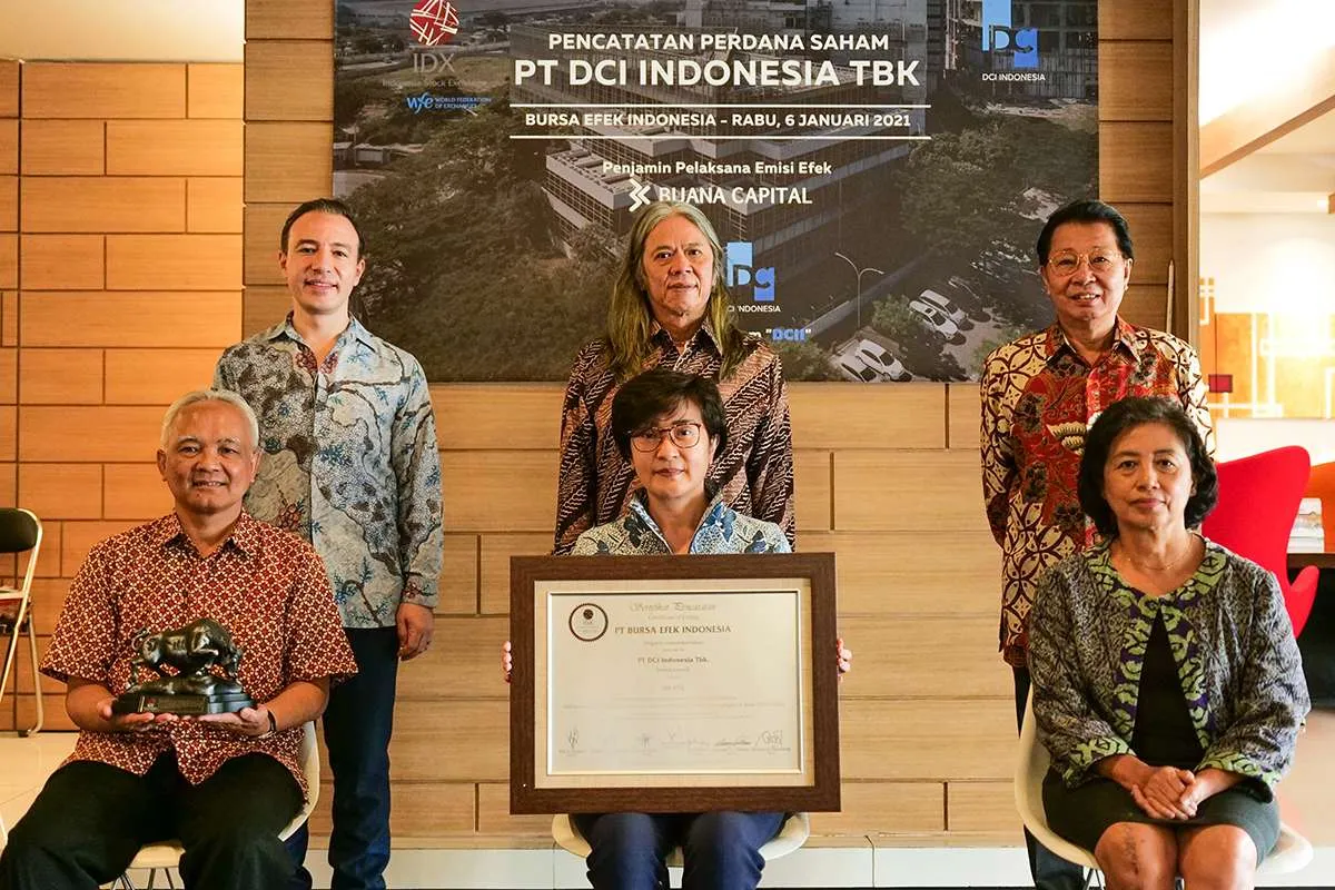 Melantai di BEI, saham DCI Indonesia (DCII) mentok auto rejection atas (ARA)