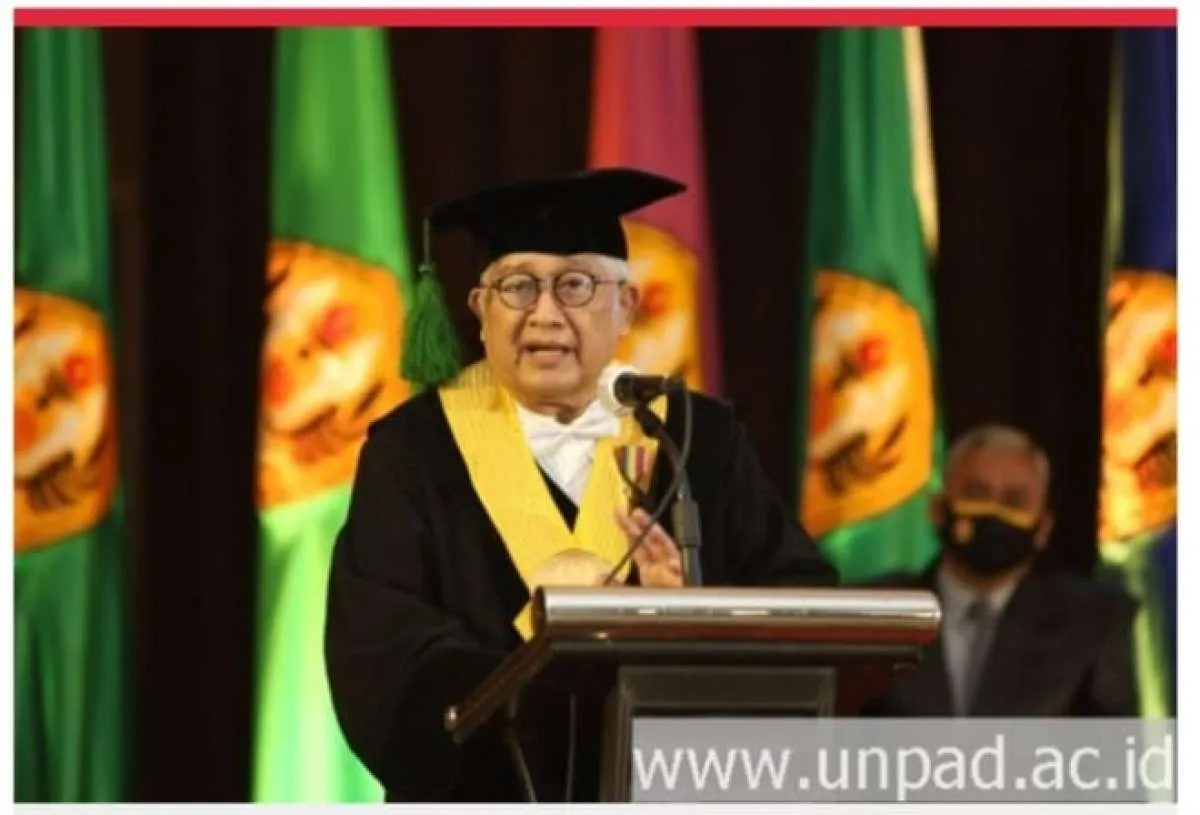 Guru Besar FK Unpad Kusnandi ungkap perbedaan vaksin AstraZeneca dan vaksin Sinovac