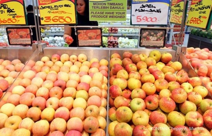 Jelang Galungan, harga apel merah melonjak