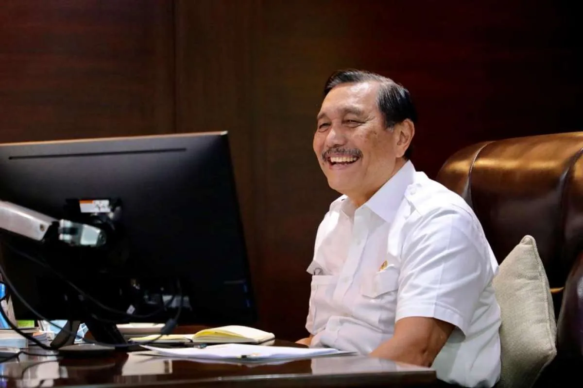 Harga obat Covid-19 melonjak, Luhut Panjaitan ancam tindak tegas