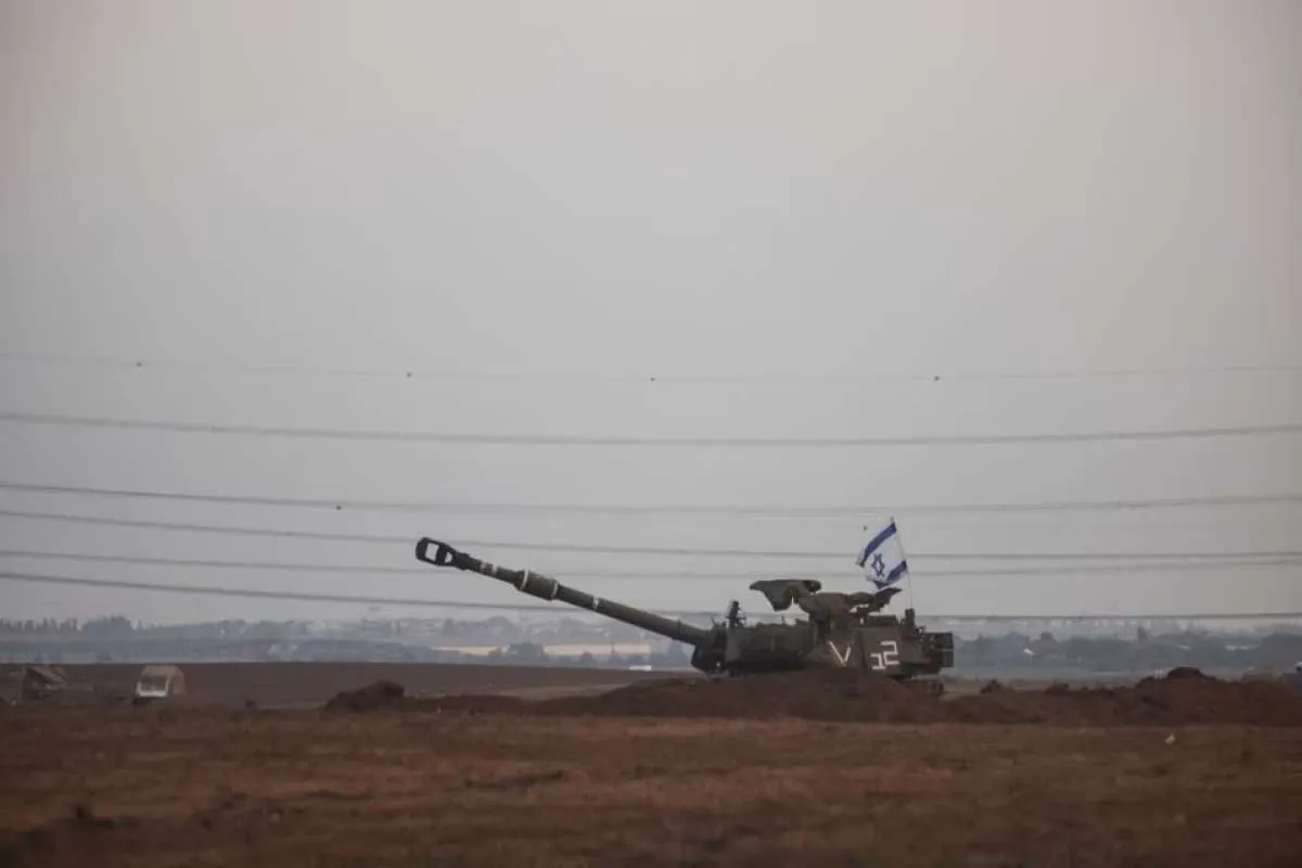 Angkatan Darat Israel Mulai Serbu Gaza, Ini Perbandingan Senjata Hamas & Israel