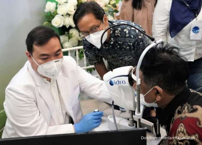 Dorong Kebangkitan Alat Kesehatan Dalam Negeri, Menkes Tinjau Pameran HKN ke-58