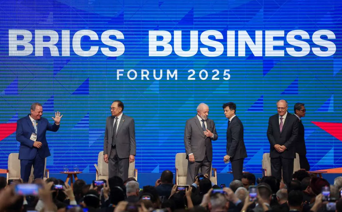 Leaders of Growing BRICS Group Gather for Rio summit