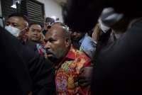 Lukas Enembe dan Keluarga Tunjuk Advokat Senior OC Kaligis Jadi Pengacara