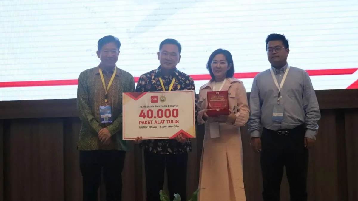 Deli Group Indonesia Salurkan 40.000 Paket Alat Tulis ke Sekolah di Indonesia