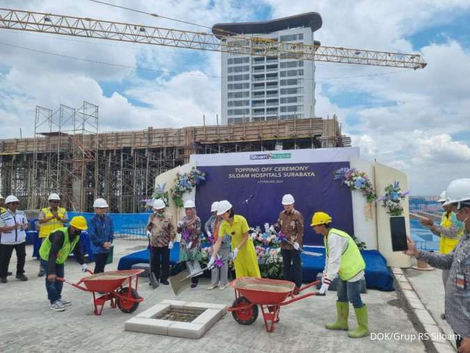 RS Siloam Surabaya Topping Off Gedung Baru, Ditargetkan Beroperasi Akhir Tahun