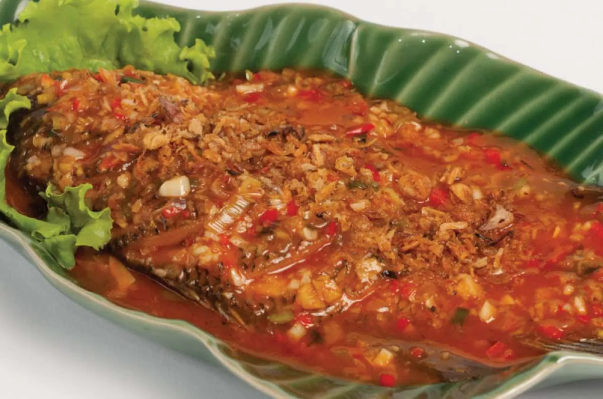 Resep Ikan Bakar Sambal Rica Kemangi Khas Manado yang Sedap Harum