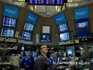 Indeks Dow Jones ditutup di atas 12.000 untuk pertama kali sejak Juni 2008