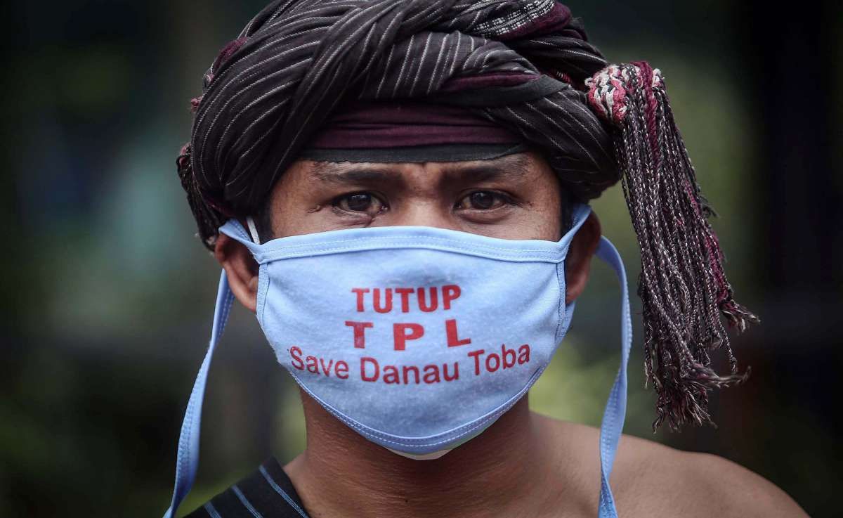 Aksi tuntut penutupan Toba Pulp Lestari