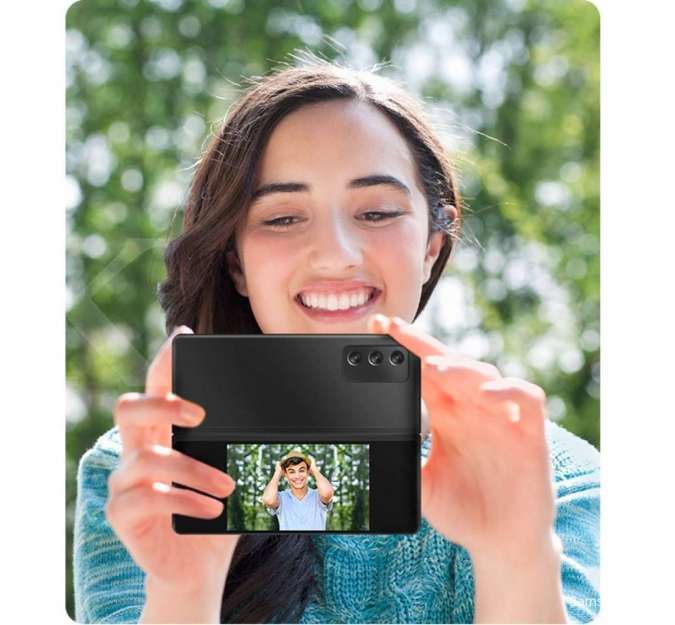Samsung One UI 3.0 - Fitur mengambil foto, preview nampak langsung cover screen Galaxy Z Fold 2