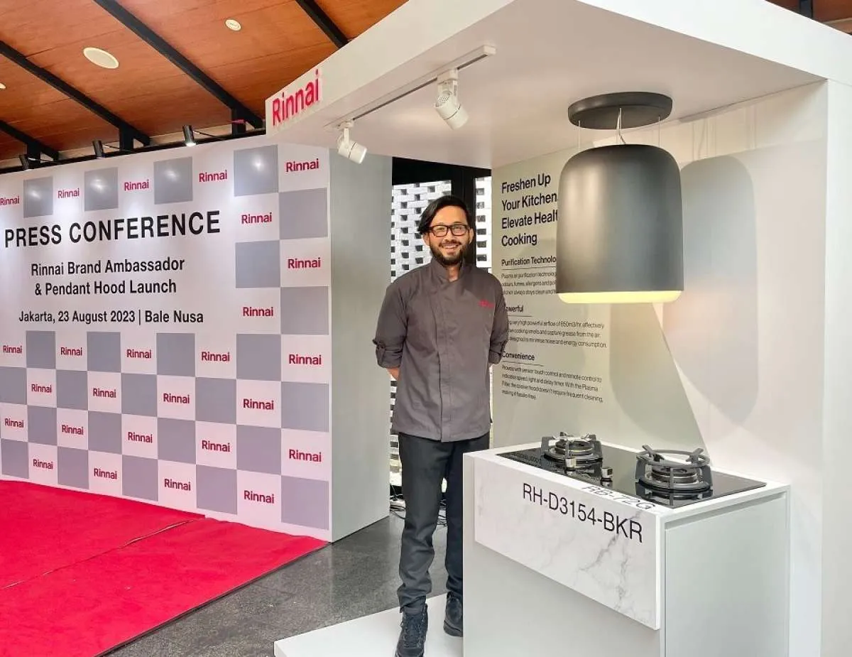 Pendant Hood Terbaru Rinnai Berteknologi Plasma Fresh untuk Udara Dapur Lebih Bersih