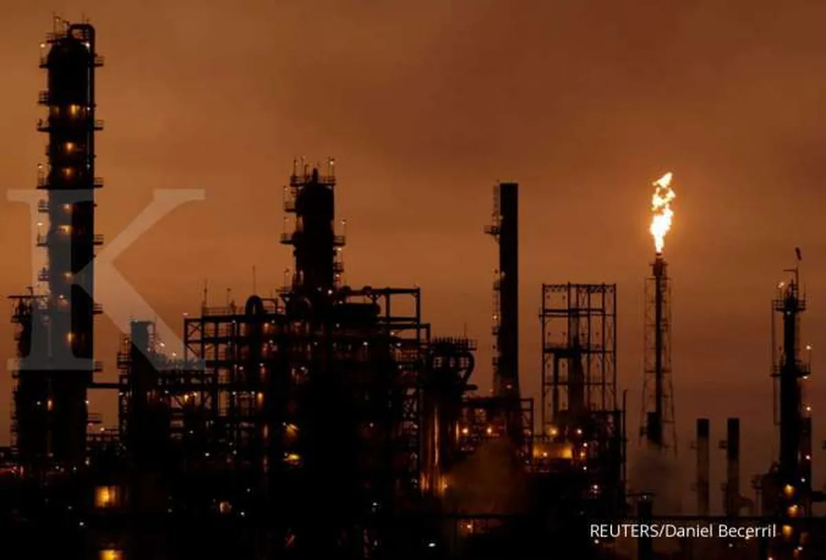 Minyak dunia melorot ke level terendah 7 pekan, tersengat kecemasan virus Corona 