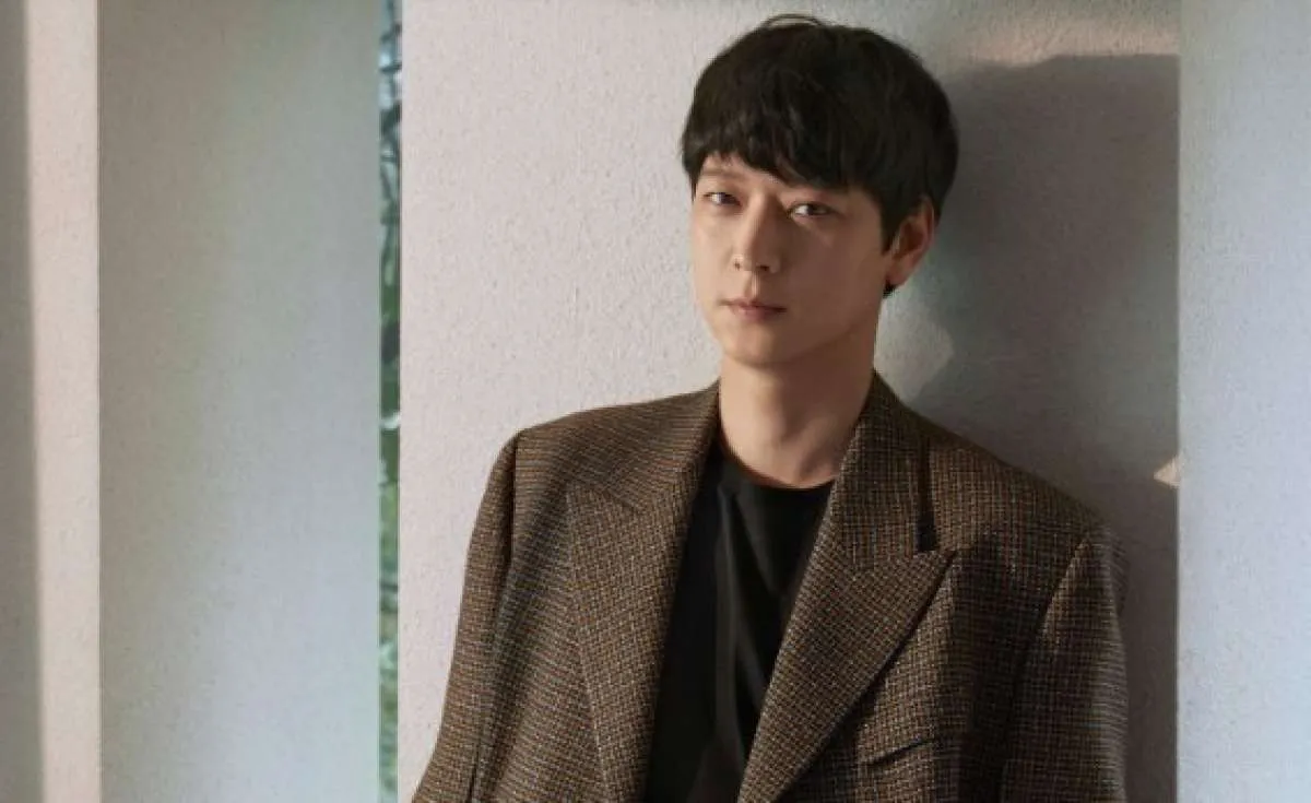 Film baru Kang Dong Won gagal angkat Saham YG Entertainment