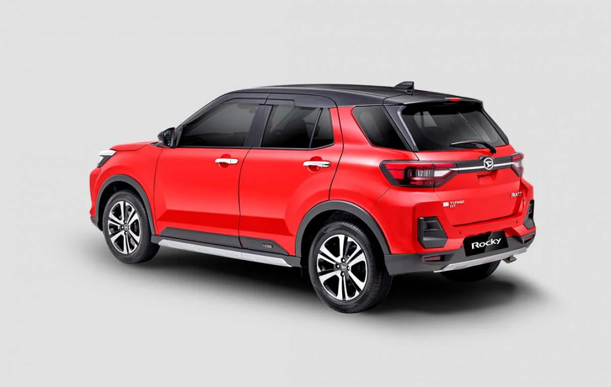 Beda harga Daihatsu Rocky 1.2 dan 1.0 turbo, selisihnya jauh!
