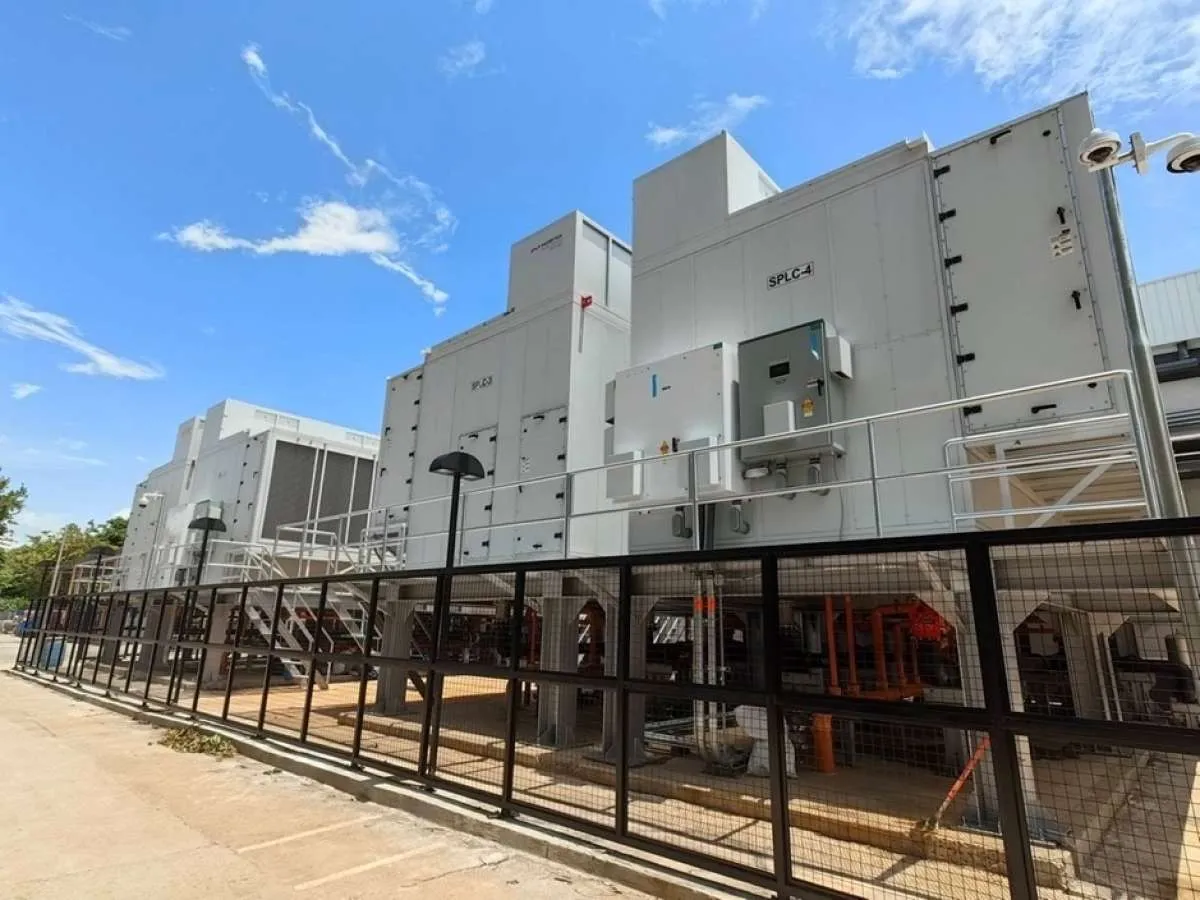 Kurangi Jejak Karbon, EDGE DC Gunakan Standar Data Center 100% REC dari PLN