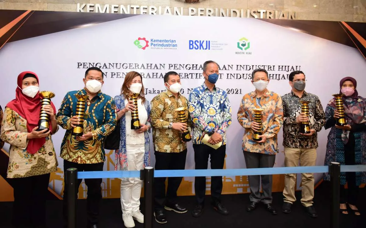 Fajar Surya Wisesa (FASW) kembali raih penghargaan Industri Hijau dari Kemenperin