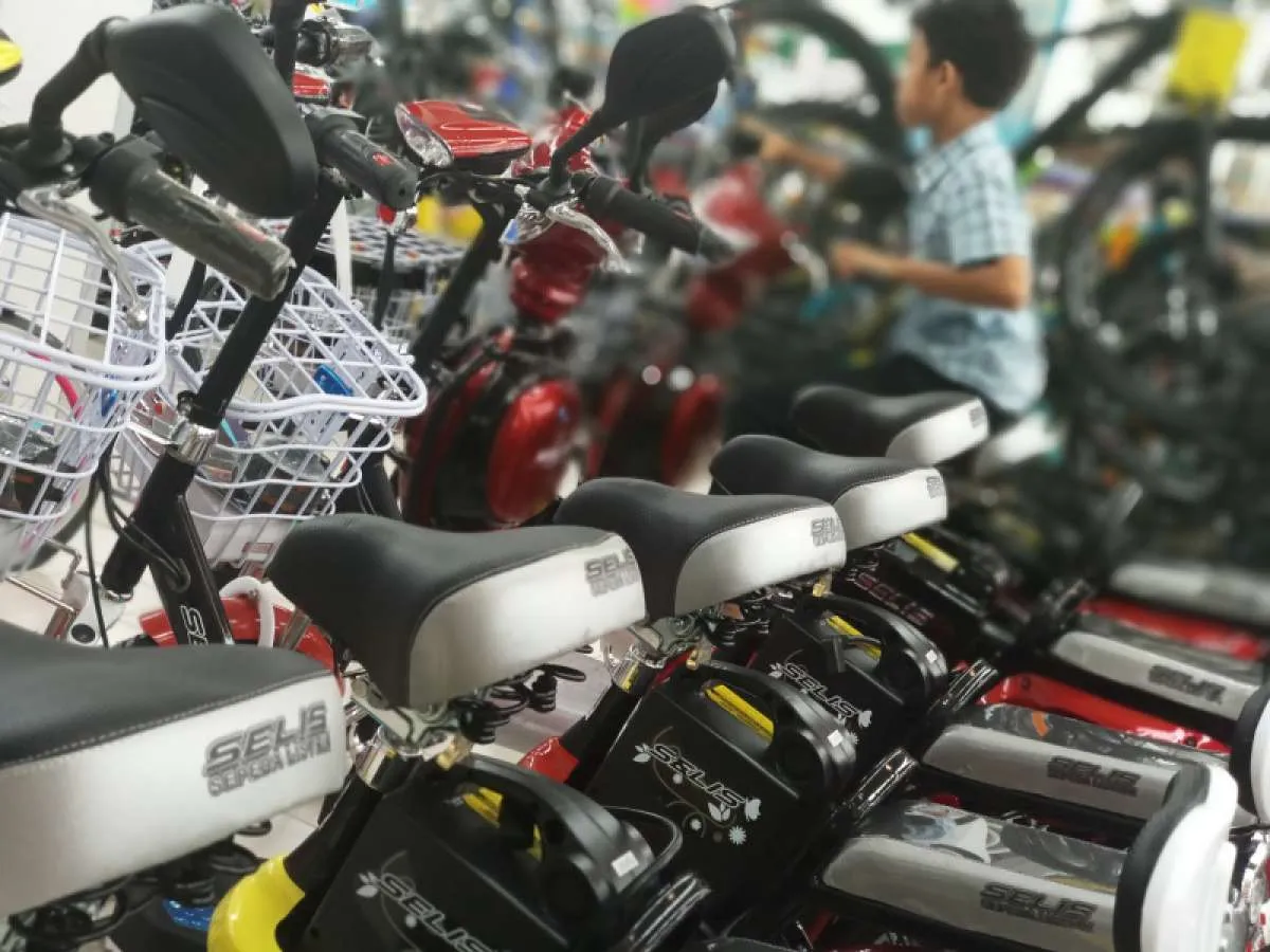 Penuh tantangan, produsen sepeda listrik SLIS kaji ulang target produksi tahun ini