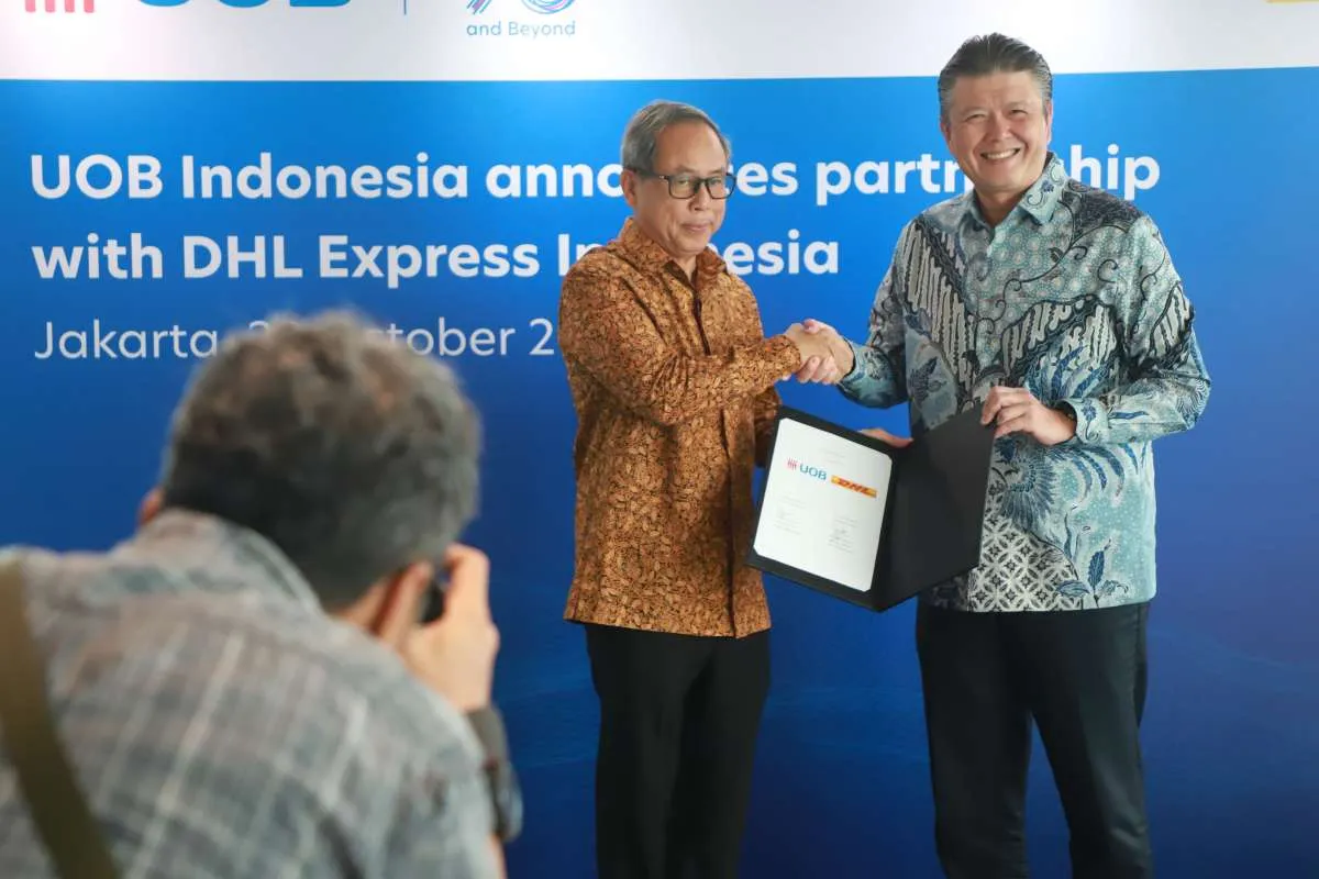 DHL Express dan UOB Indonesia Sinergi Tekan Emisi Karbon Lewat Program GoGreen Plus