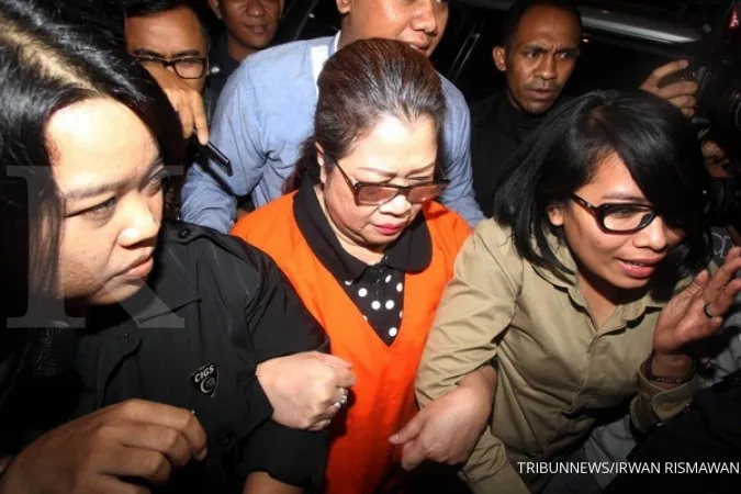 Graft suspect Hanura lawmaker breaks down in tears