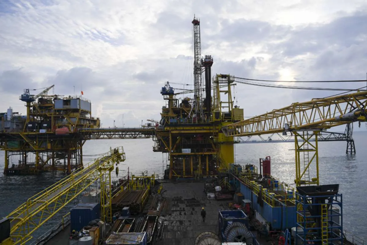 Harga Minyak Mentah Indonesia (ICP) Oktober Naik Jadi US$ 73,53 Per Barel