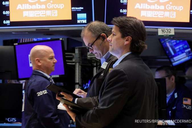 Wall Street Bergerak Mixed, Indeks Saham AS Menuju Kenaikan Mingguan