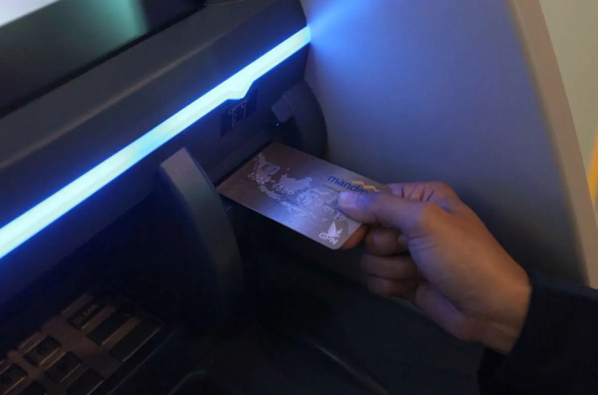 Meski ada corona, Bank Mandiri yakin bisa implementasikan kartu debit chip hingga 80%