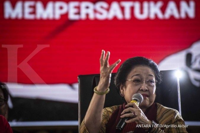Megawati ingatkan kader PDI-P tak terlena kemenangan pileg 2019