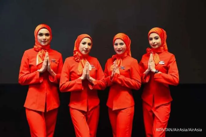 Perbolehkan Awak Kabin Berhijab, Begini Penampilan Pramugari AirAsia