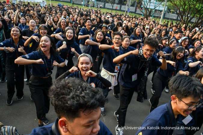 Unika Atma Jaya Sambut 2.445 Mahasiswa Baru dengan Pendampingan Mahasiswa Intensif 