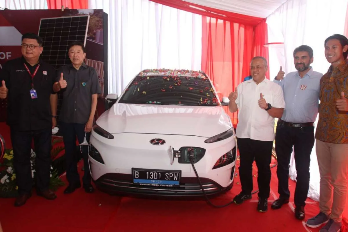 PLN dan KFC Indonesia Kerjasama Sediakan Instalasi SPKLU