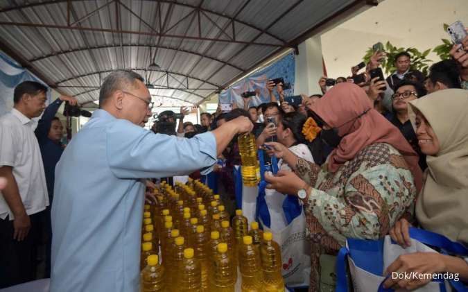 Gelar Bazar di Sleman, Mendag Zulkifli Hasan: Bantu Dekatkan Bapok ke Masyarakat