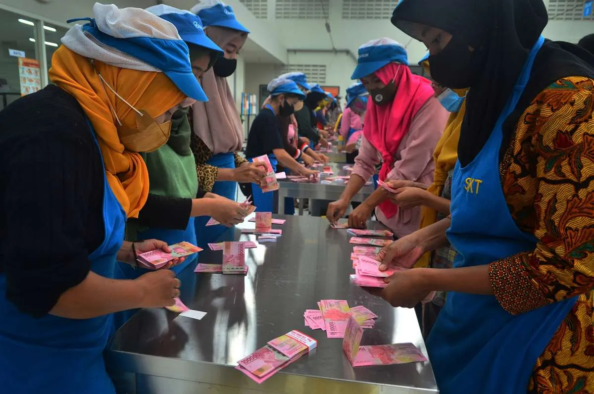Menteri Ketenagakerjaan Sebut THR Dibayar Paling Lama H-7 Lebaran