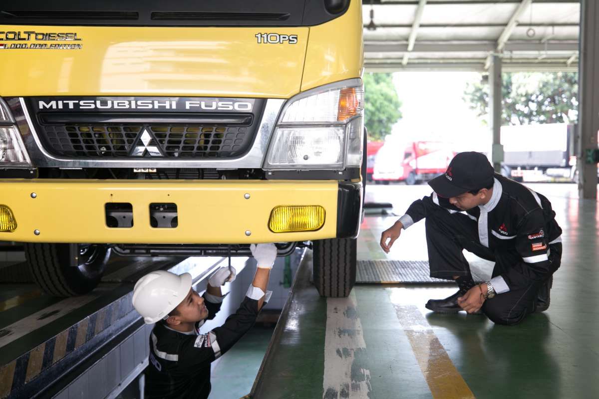 KTB Berikan Program Service Khusus Fuso Care: Truk Sehat Pasca Banjir untuk Konsumen